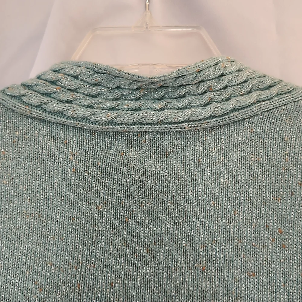 Sweater - Picture 6 of 7